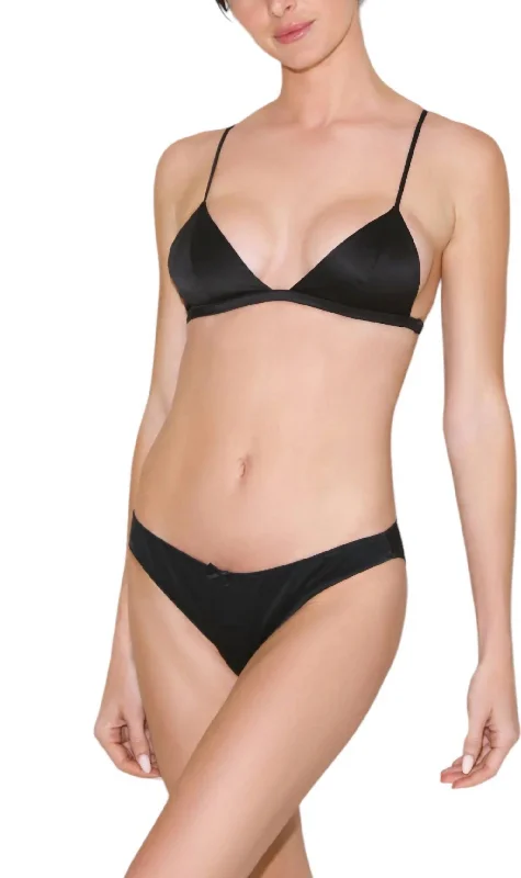 Women's Lingerie for Romantic EveningsHeart Shaped Cheeky Bottom In Black