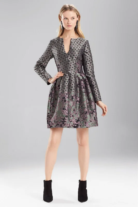 Silk sexy dresses for a luxurious and smooth feelOrnamental Jacquard Long Sleeve Dress Silk sexy dresses for a luxurious and smooth feelOrnamental Jacquard Long Sleeve Dress
