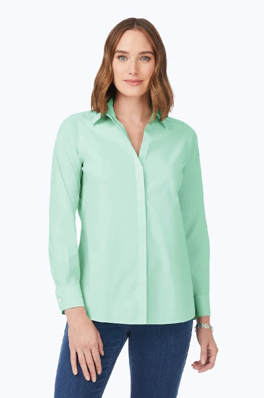 Women's snap - front long sleeve denim shirt Long sleeve shirts with French cuffsKylie No Iron Stretch Long Sleeve Shirt Women's snap - front long sleeve denim shirt Long sleeve shirts with French cuffsKylie No Iron Stretch Long Sleeve Shirt