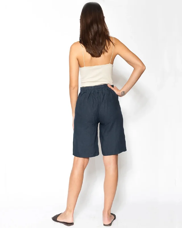 Blueberry Piazza Day Shorts, Navy