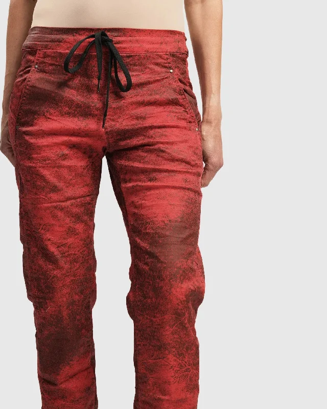 Iconic Jeans Desires, Red