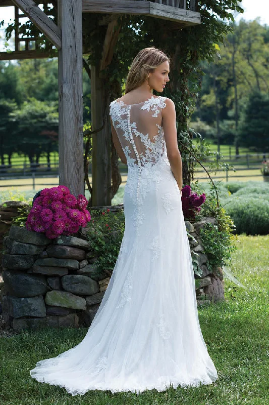 Vintage V-Neck Sleeveless Tulle Lace Appliqued Wedding Dress Long Bridal Dress N1321