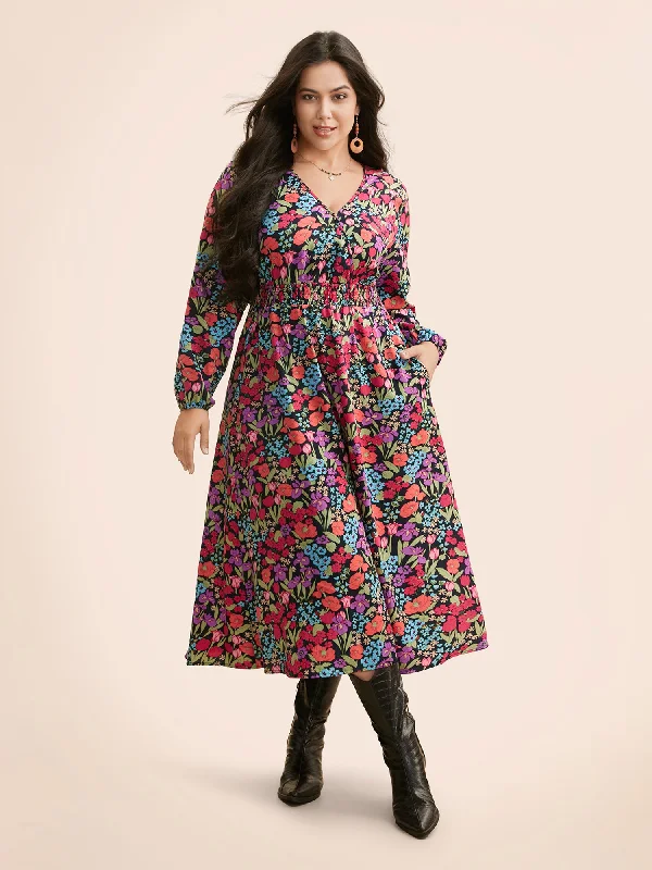 Empire Waist Women Dress to Accentuate the Bust and Conceal the Waist Floral Overlap Collar Shirred Dress