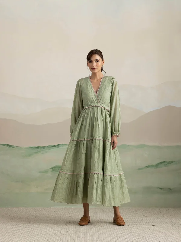 Halter Neck Women Dress to Show Off the Shoulders and Neckline Kiwi Wrap Maxi Dress