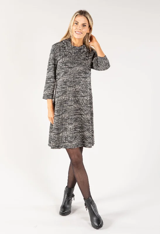 Sheath Women Dress with a Tailored Fit for a Professional Look Patterned Knit Dress