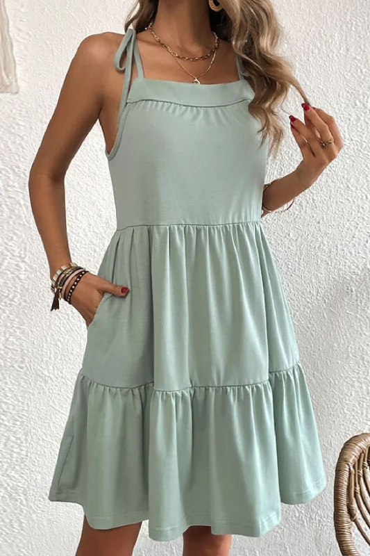 Long - Sleeve Women Dress in Velvet for a Luxurious Winter Look Tie-Shoulder Tiered Dress with Pockets