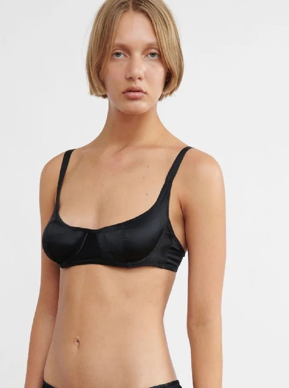 Women's black bras for a classic lookWomen's black bras for a classic lookAraks: Gita Silk Underwire Bra - Black Women's black bras for a classic lookWomen's black bras for a classic lookAraks: Gita Silk Underwire Bra - Black