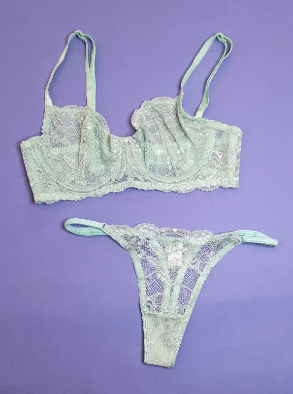 Women's bras with adjustable back closuresWomen's bras with adjustable back closuresClo: Fortuna Lace Demi Underwire Bra - Jade