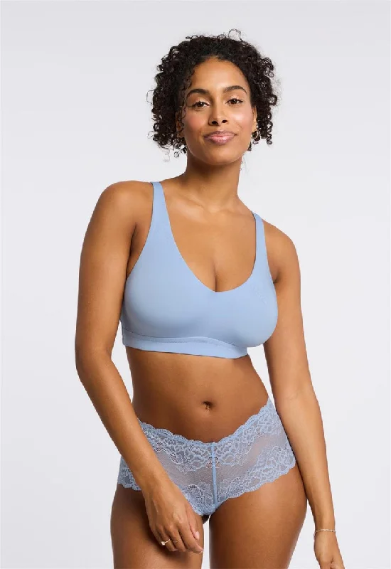 Bra with wide straps for added comfort and weight distribution MONTELLE 9335 MYSA CUP-SIZED BRALETTE Bra with wide straps for added comfort and weight distribution MONTELLE 9335 MYSA CUP-SIZED BRALETTE