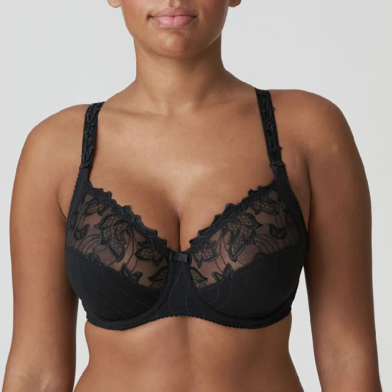 Women's white bras for a clean appearanceWomen's white bras for a clean appearancePrima Donna Deauville Full Cup UW Bra in Black 0161810/11