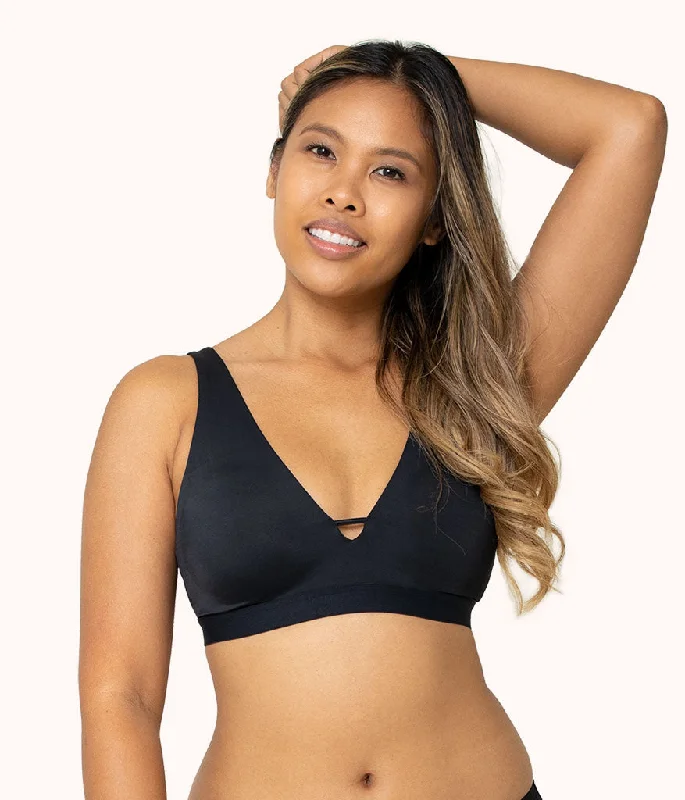 Women's bras with a lift and separate functionWomen's bras with a lift and separate functionThe Eco Deep V Bralette: Jet Black Women's bras with a lift and separate functionWomen's bras with a lift and separate functionThe Eco Deep V Bralette: Jet Black