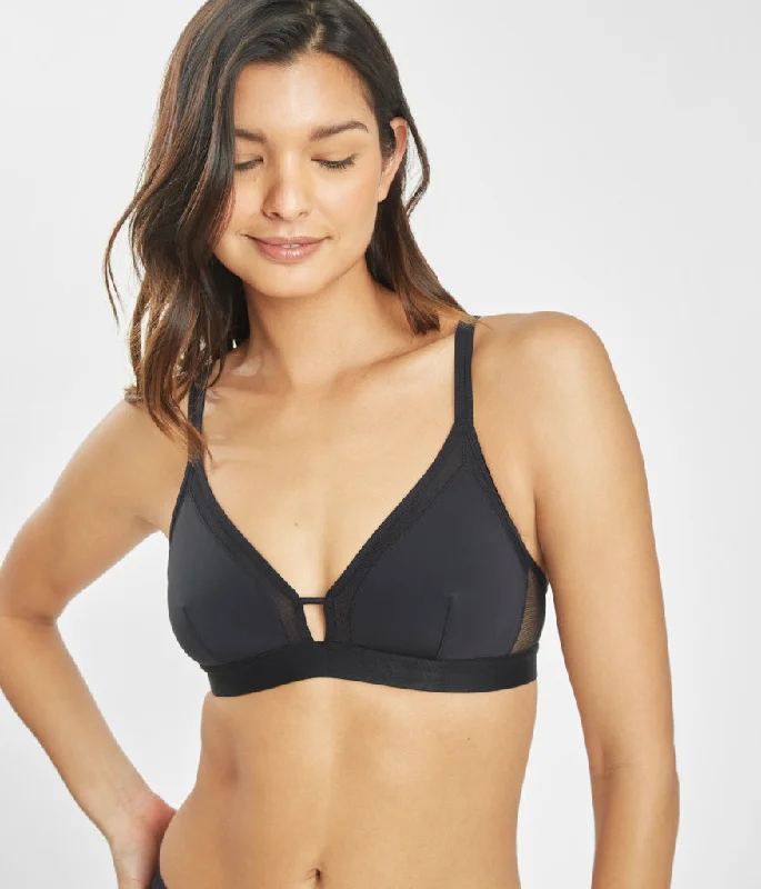 Women's strapless bras with silicone gripWomen's strapless bras with silicone gripThe Mesh Trim Padded Bralette: Jet Black Women's strapless bras with silicone gripWomen's strapless bras with silicone gripThe Mesh Trim Padded Bralette: Jet Black