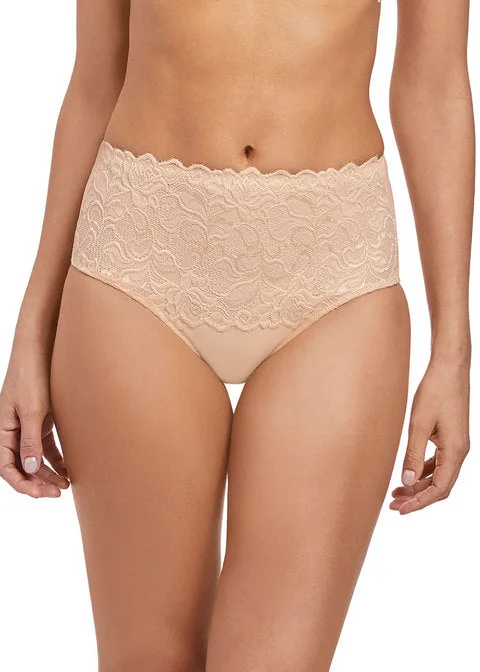 Women's bras with a slimming effectWomen's bras with a slimming effectWacoal Eglantine Control Panty, Creme Brulee Women's bras with a slimming effectWomen's bras with a slimming effectWacoal Eglantine Control Panty, Creme Brulee
