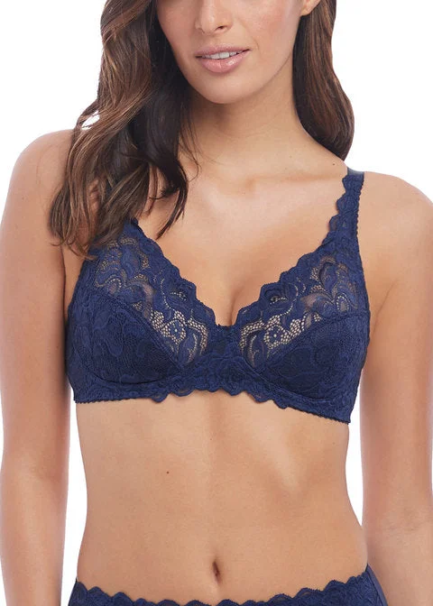 Women's bras made of soft cotton fabricWomen's bras made of soft cotton fabricWacoal Eglantine Non Wired Bra,  Ink