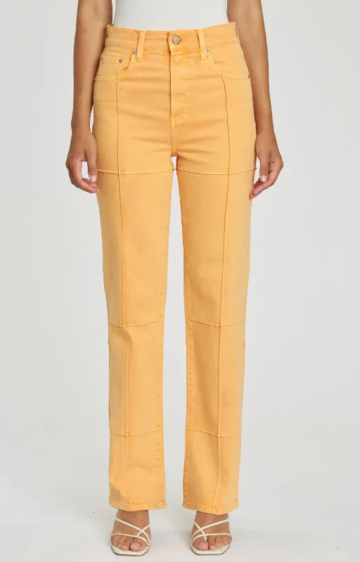 Women's checked casual pants Skinny women jeans with a form - fitting design Cassie Super High Rise Straight Jean In Nectar