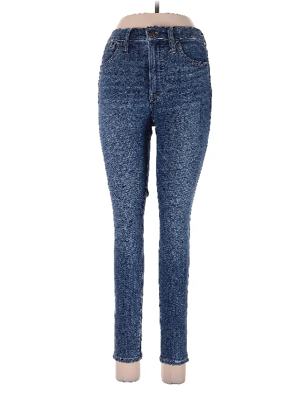 Women's high - waisted yoga pants Skinny women jeans with a form - fitting design High-Rise Skinny Jeans in Medium Wash