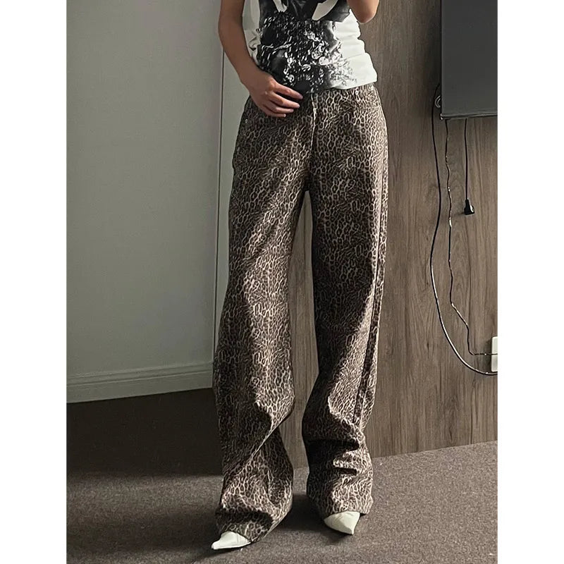 Women's designer brand pants High - rise flare women jeans for a 70s - inspired look High Waist Leopard Print Fashion Streetwear Harajuku Vintage Brown Jean Women's designer brand pants High - rise flare women jeans for a 70s - inspired look High Waist Leopard Print Fashion Streetwear Harajuku Vintage Brown Jean