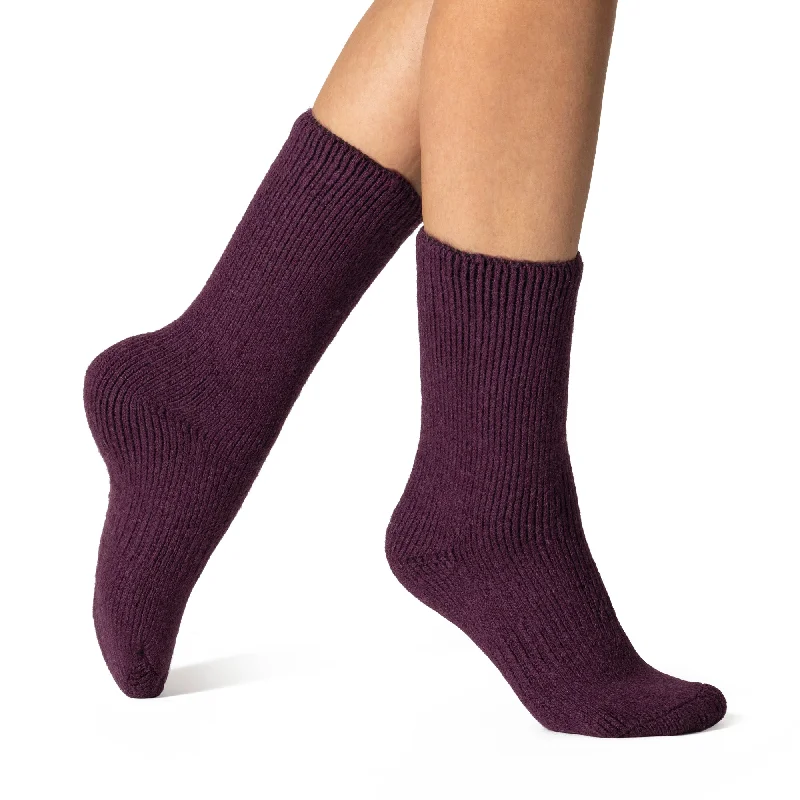Women's no - show socks with a floral motifLadies Original Wool Socks - Purple