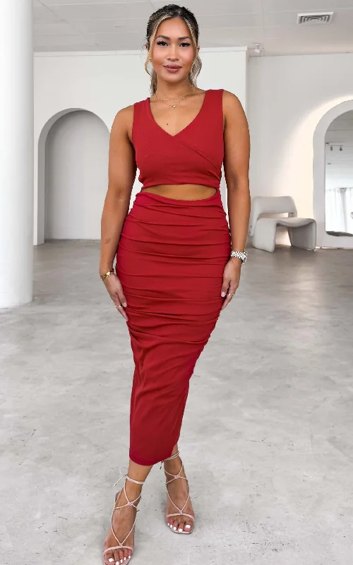 Women's pants for theme park visits Mom jeans for a nostalgic and casual look Mimi Midi Dress - Red
