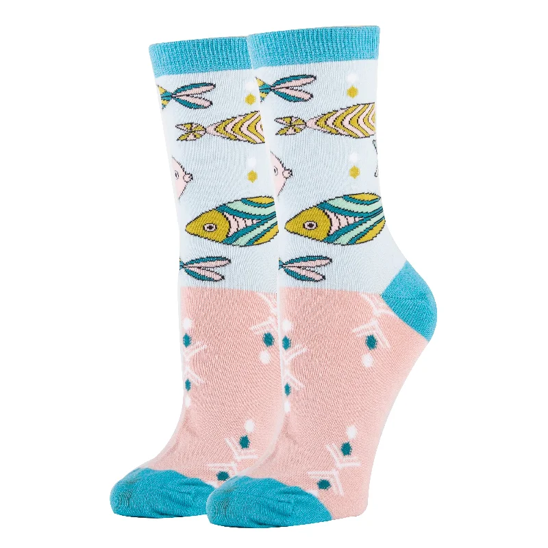 Women's thigh - high socks in a fishnet patternSchool of Fish