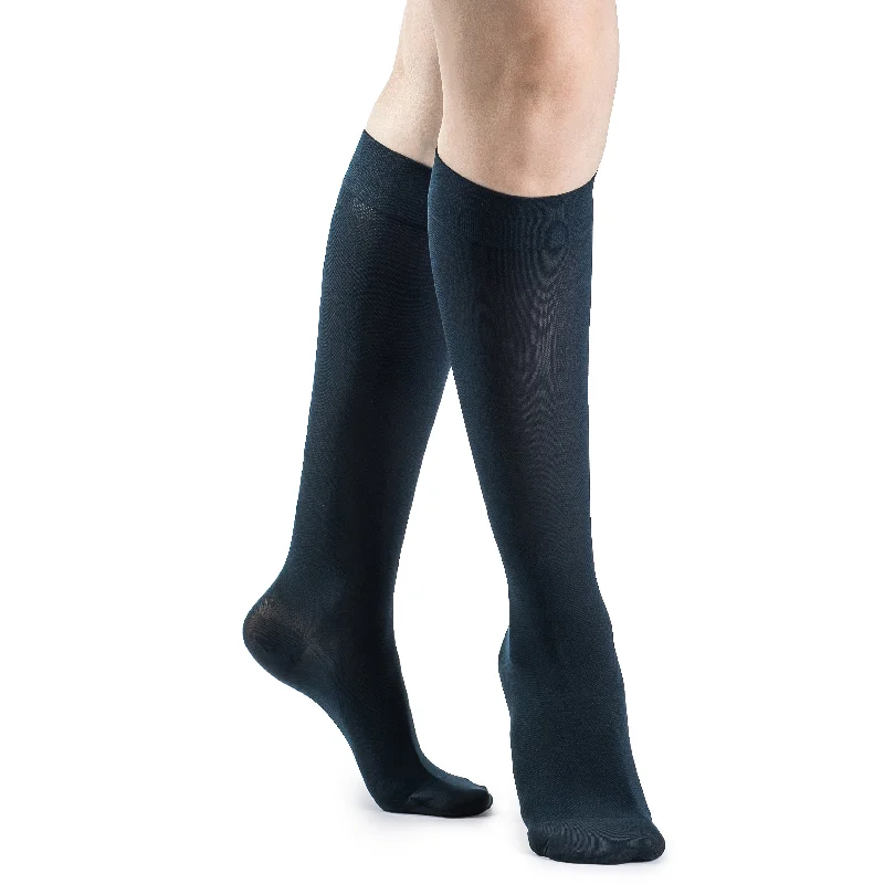 Women's over - the - calf socks with a stripe designSigvaris Soft Opaque Women's Knee High 30-40 mmHg Women's over - the - calf socks with a stripe designSigvaris Soft Opaque Women's Knee High 30-40 mmHg