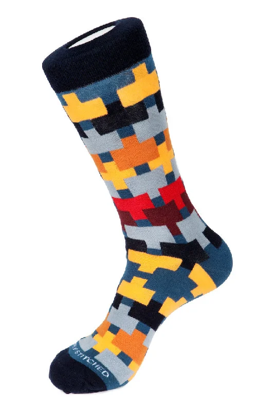 Women's thigh - high socks in a fishnet patternConnected Blocks Sock