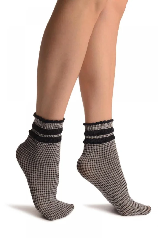 Women's satin - trimmed socks for a touch of eleganceWhite & Navy Blue Checkered And Silky Comfort Top Ankle High Socks Women's satin - trimmed socks for a touch of eleganceWhite & Navy Blue Checkered And Silky Comfort Top Ankle High Socks